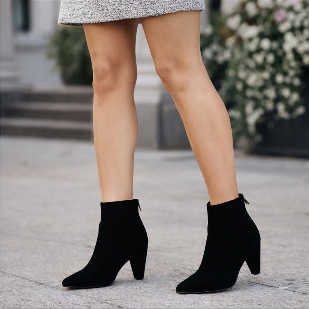Pointy Toe Black Heeled Ankle Boots Booties Size 7